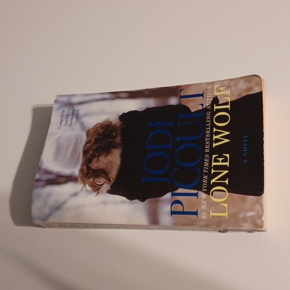Lone Wolf Novel by Jodi Picoult